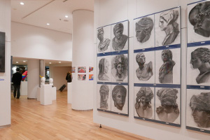 第１３回　英明高等学校美術デザイン系展