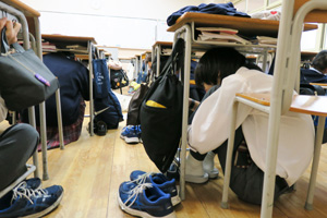 シェイクアウト・防災避難訓練