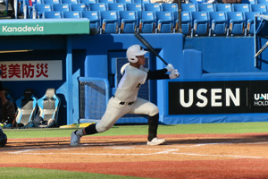 バッターがスイングした直後